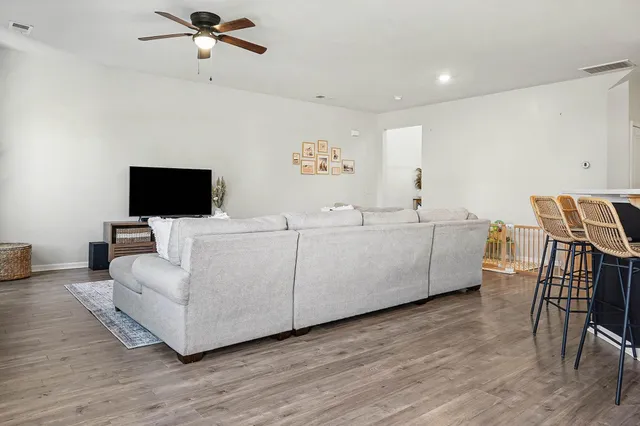 $400,000 | 211 Daniels Creek Circle, Goose Creek, SC 29445