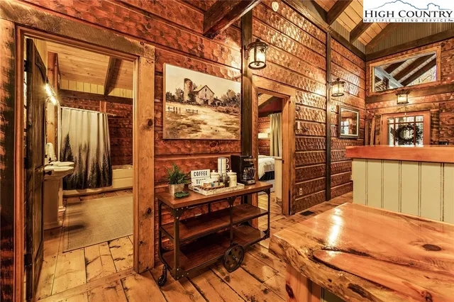 $699,000 | 133 Buckeye Ridge Road, Beech Mountain, NC 28604