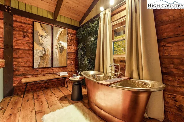 $699,000 | 133 Buckeye Ridge Road, Beech Mountain, NC 28604