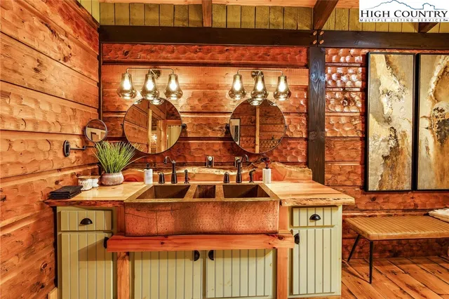 $699,000 | 133 Buckeye Ridge Road, Beech Mountain, NC 28604