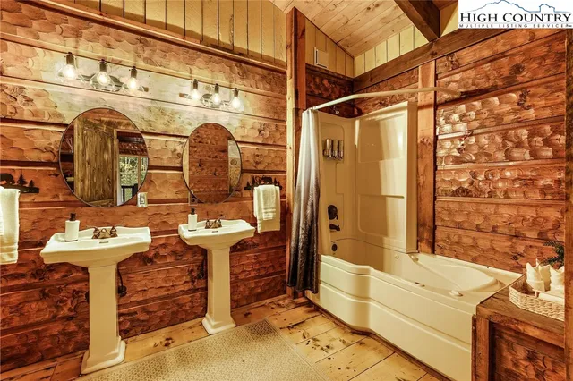 $699,000 | 133 Buckeye Ridge Road, Beech Mountain, NC 28604