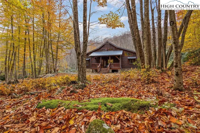 $699,000 | 133 Buckeye Ridge Road, Beech Mountain, NC 28604