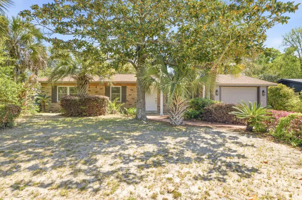 $315,000 | 417 Sherry Circle Northwest, Fort Walton Beach, FL 32548