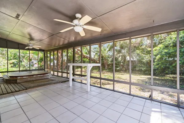 $315,000 | 417 Sherry Circle Northwest, Fort Walton Beach, FL 32548