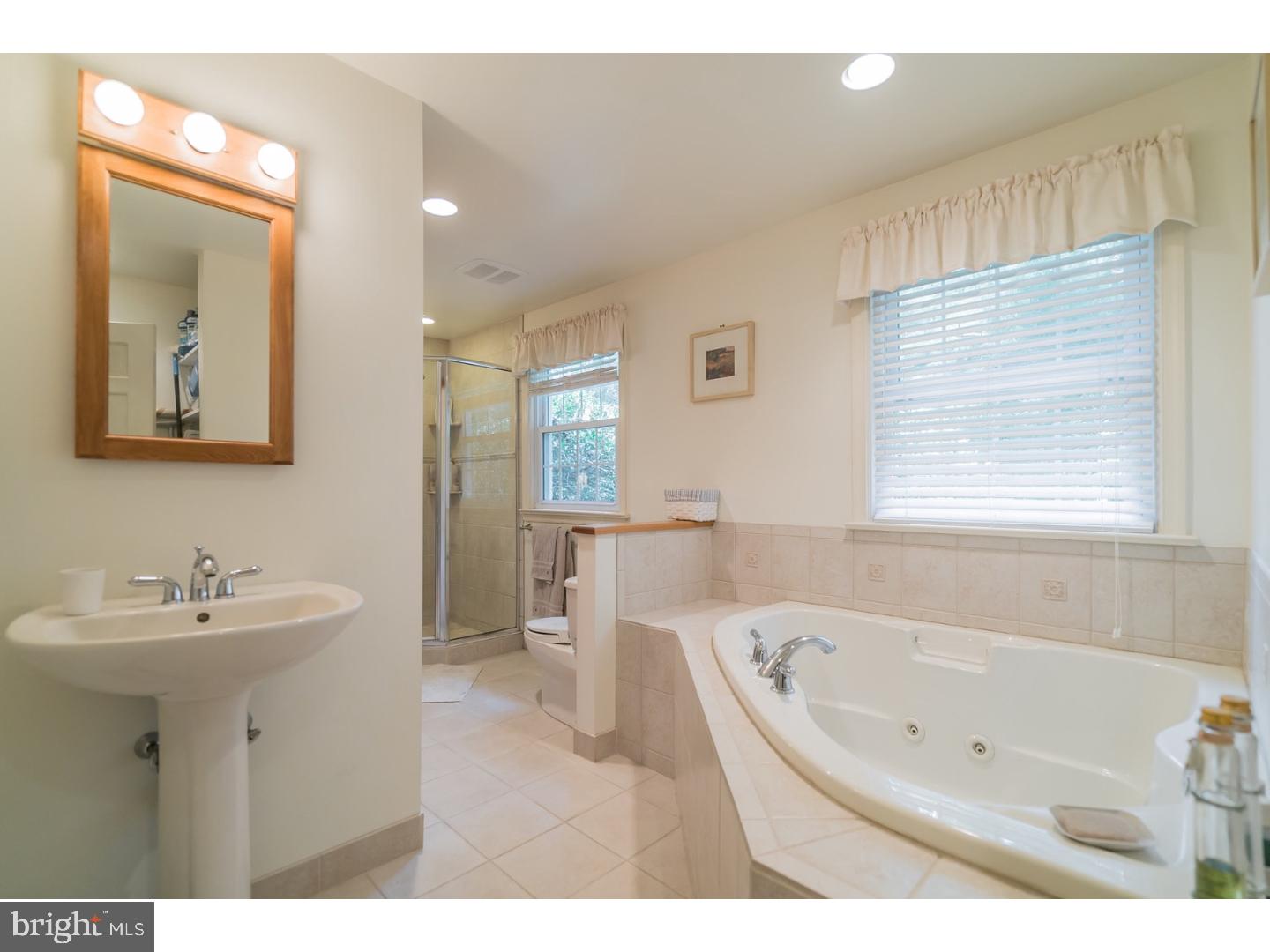 919 Coates Road Jenkintown, PA 19046 - Photo 16 of 25 Bathroom