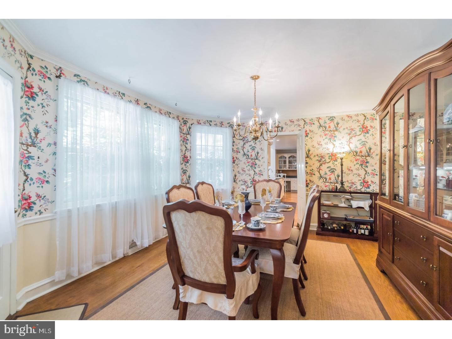 919 Coates Road Jenkintown, PA 19046 - Photo 4 of 25 Dining Room