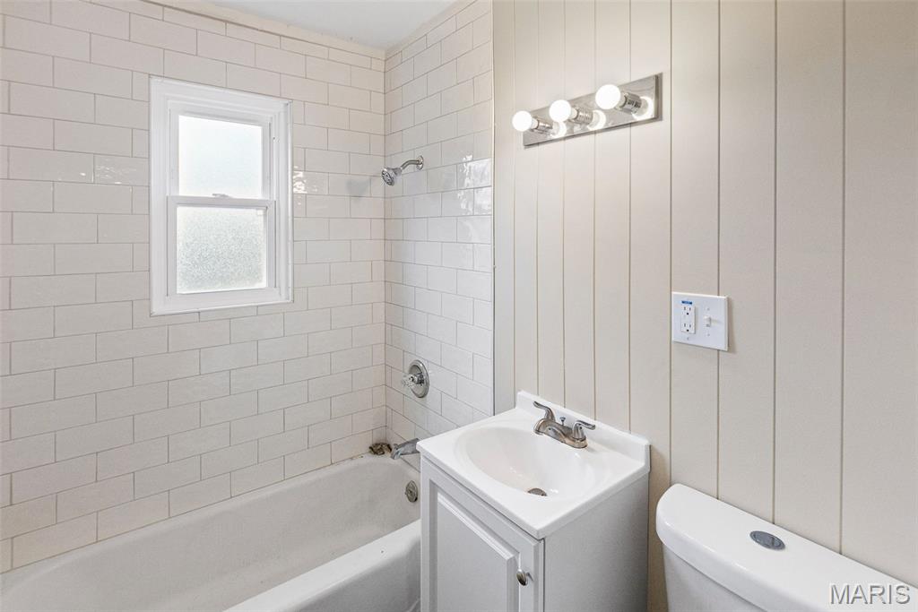 2125 East B Street Belleville, IL 62221 - Photo 14 of 25