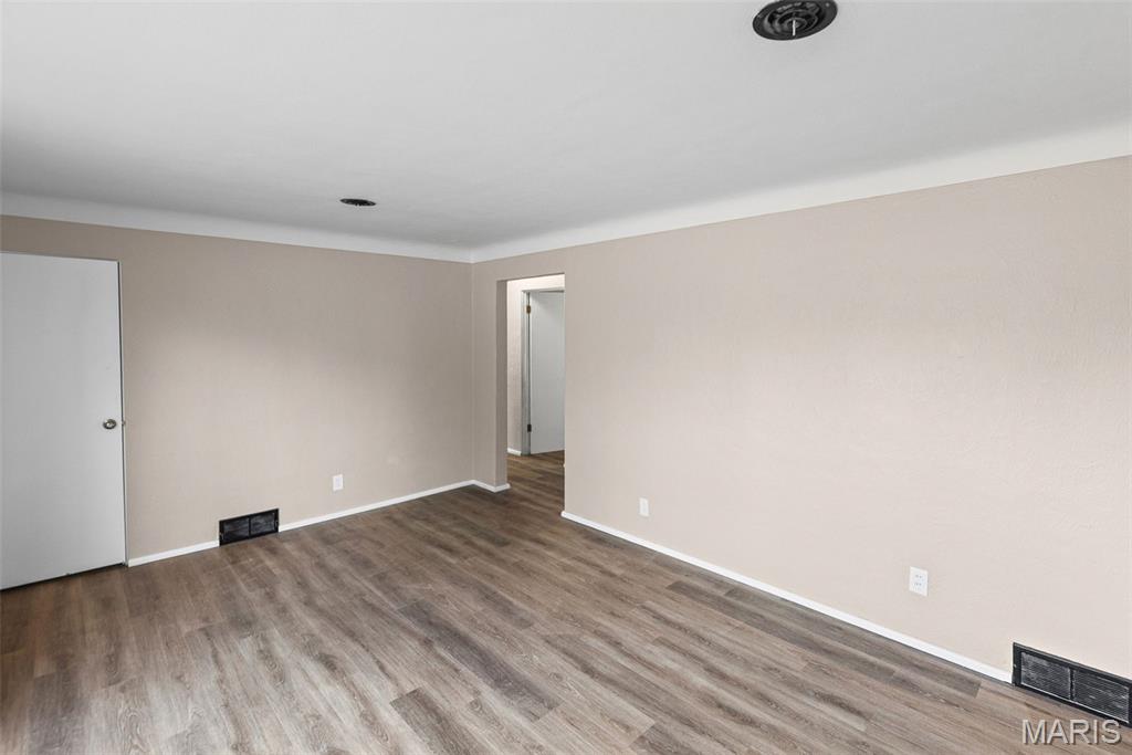 2125 East B Street Belleville, IL 62221 - Photo 9 of 25