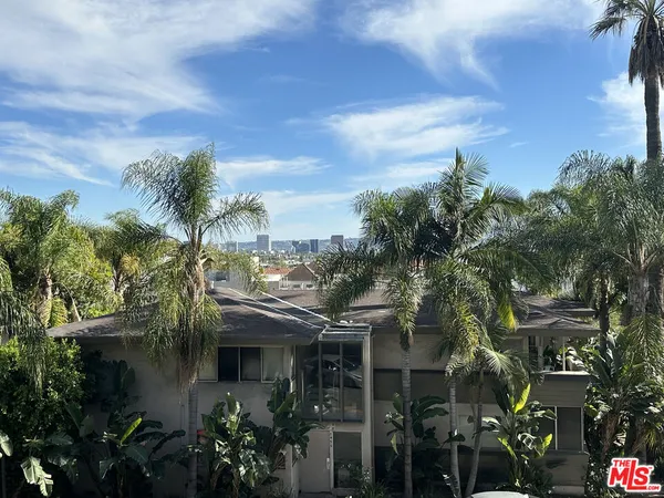 $6,400 | 8455 Fountain Avenue, Unit 308, West Hollywood, CA 90069