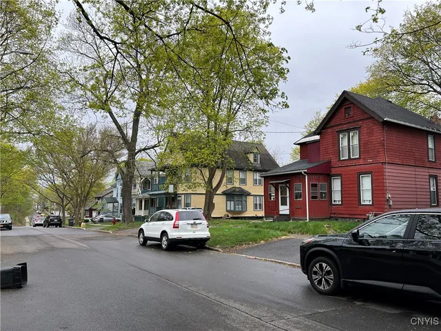 $329,900 | 1337 Madison Street, Syracuse, NY 13210