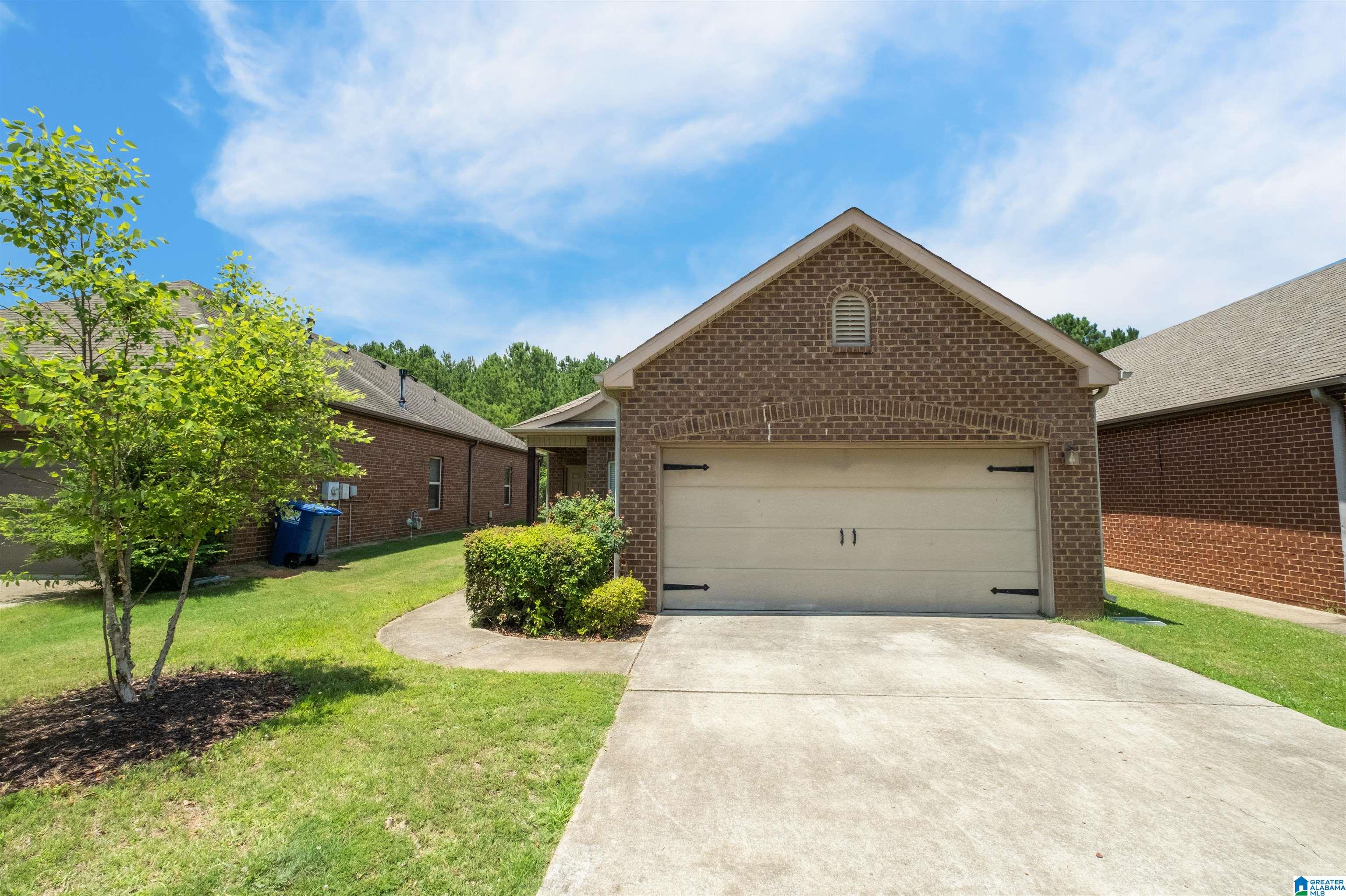 5653 Park Side Road Birmingham, AL 35244 - Photo 3 of 33