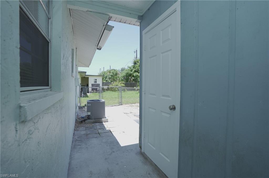 1195 South Alhambra Circle Naples, FL 34103 - Photo 28 of 34