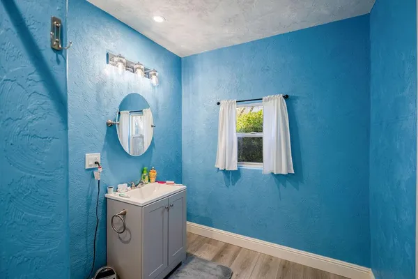 $399,000 | 915 La Loma Avenue, Modesto, CA 95354