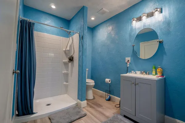 $399,000 | 915 La Loma Avenue, Modesto, CA 95354