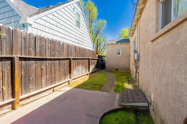 $399,000 | 915 La Loma Avenue, Modesto, CA 95354