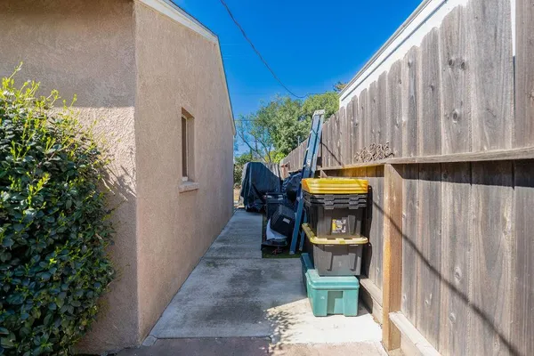 $399,000 | 915 La Loma Avenue, Modesto, CA 95354