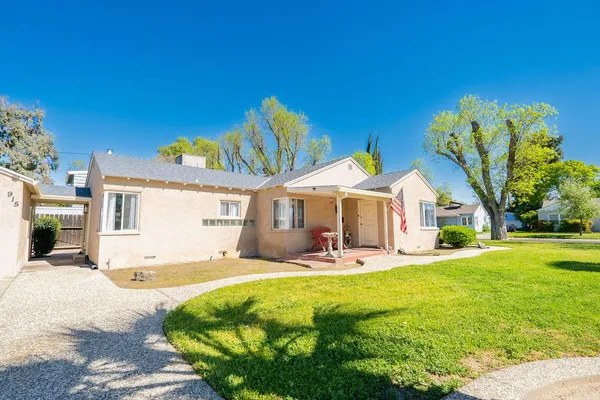 $399,000 | 915 La Loma Avenue, Modesto, CA 95354