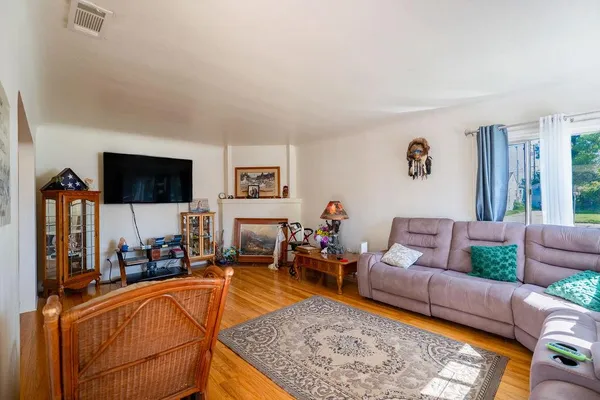 $399,000 | 915 La Loma Avenue, Modesto, CA 95354