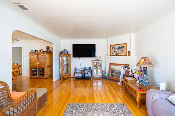 $399,000 | 915 La Loma Avenue, Modesto, CA 95354