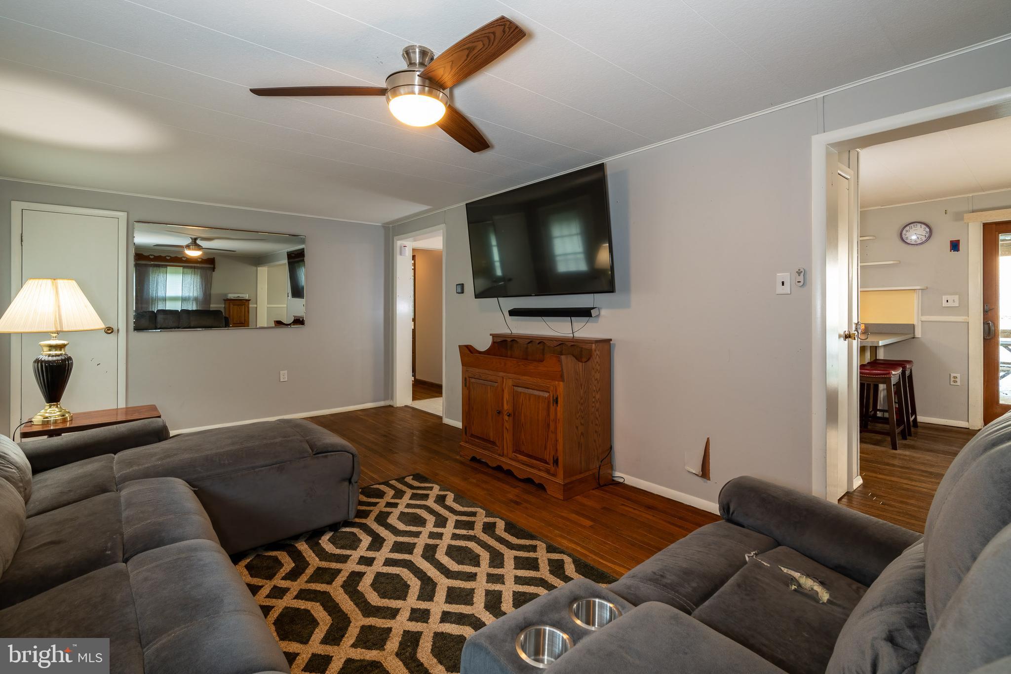 1151 River Road Holtwood, PA 17532 - Photo 17 of 31 Spacious living room with hardwood