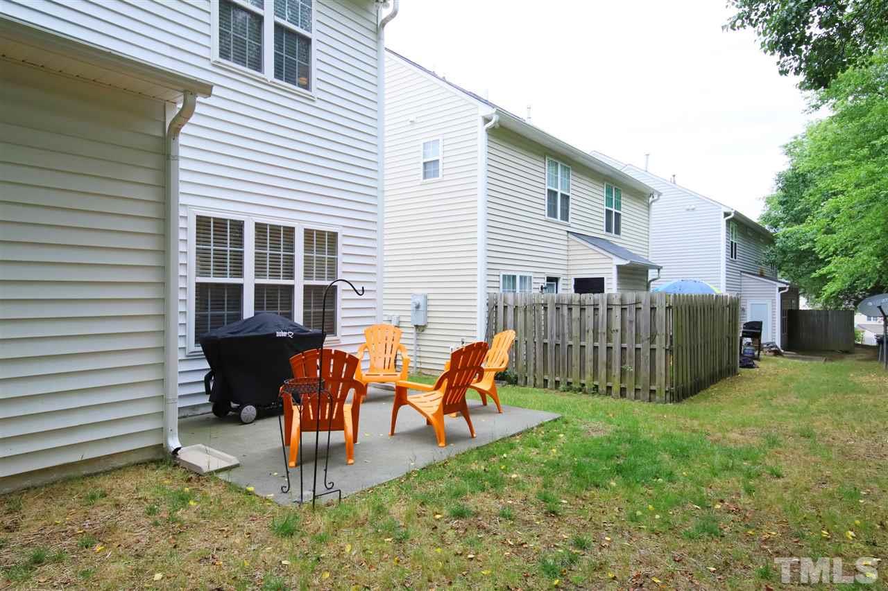 2412 Pumpkin Ridge Way Raleigh, NC 27604 - Photo 6 of 30 Gallery Image 6