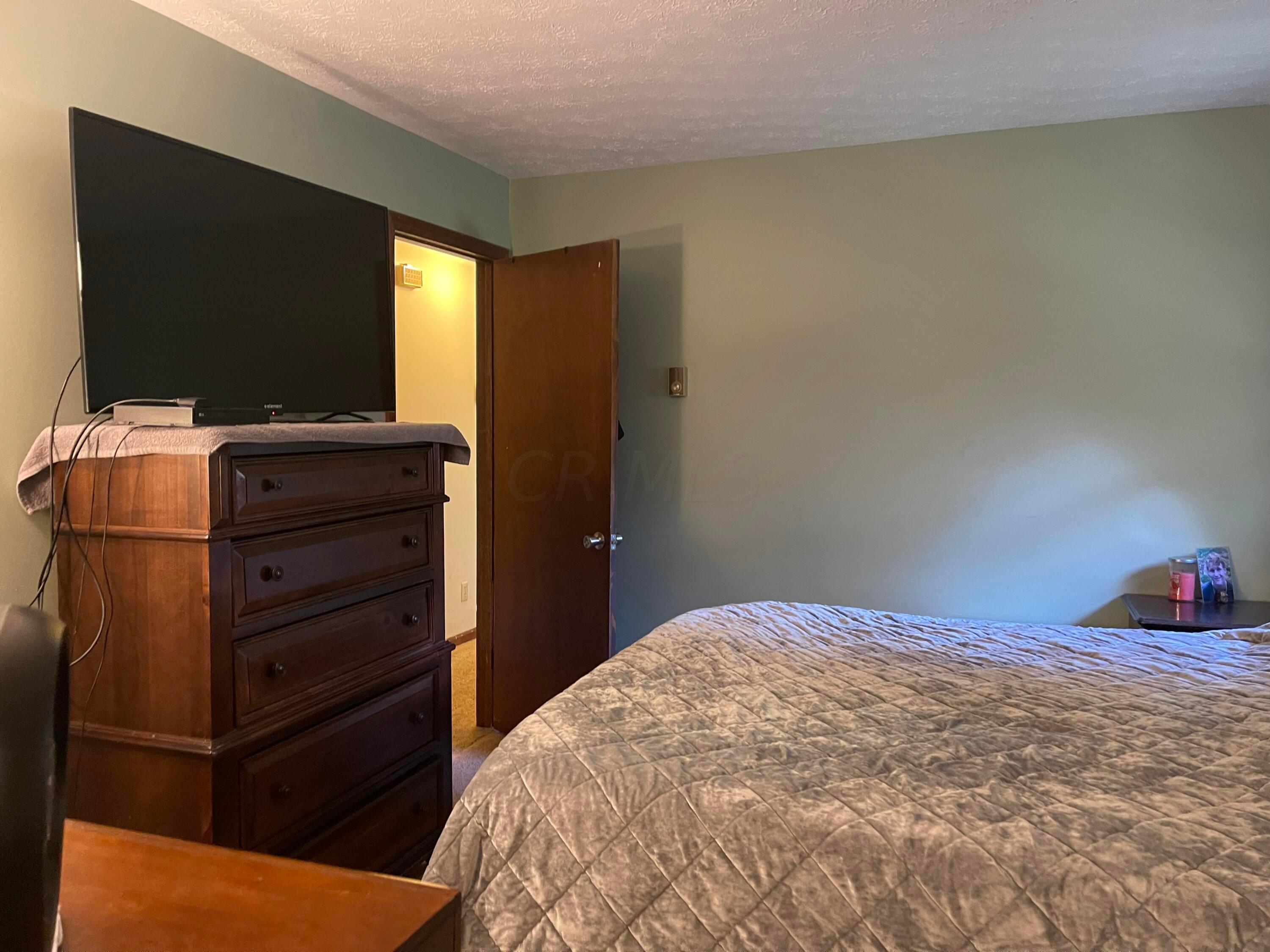 13820 Stout Road Logan, OH 43138 - Photo 22 of 36
