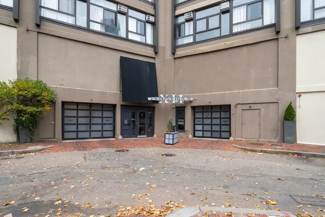 a view of an house with a outdoor space