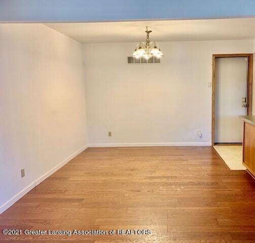 3948 Hunters Ridge Drive, Unit 4 Lansing, MI 48911 - Photo 11 of 23 Dining Room