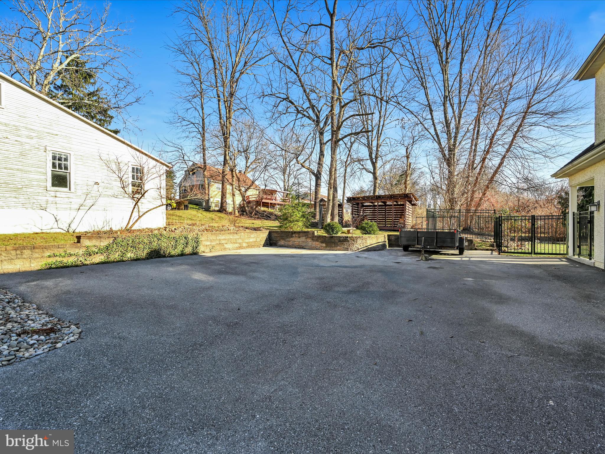 3401 River Road Reading, PA 19605 - Photo 7 of 62 Lots of room for parking