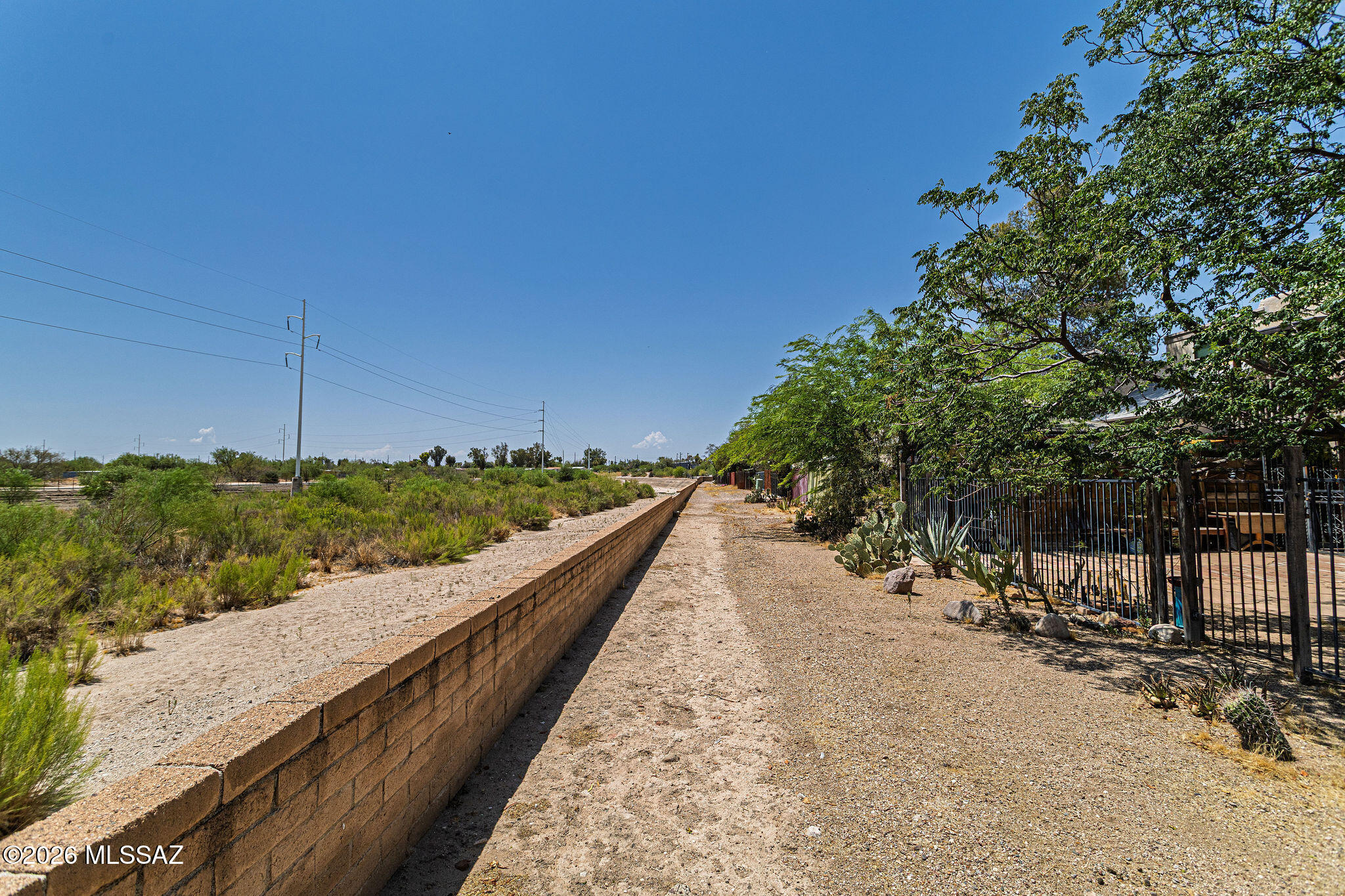3750 North Country Club Road, Unit 41 Tucson, AZ 85716 - Photo 10 of 32 IMG_7622