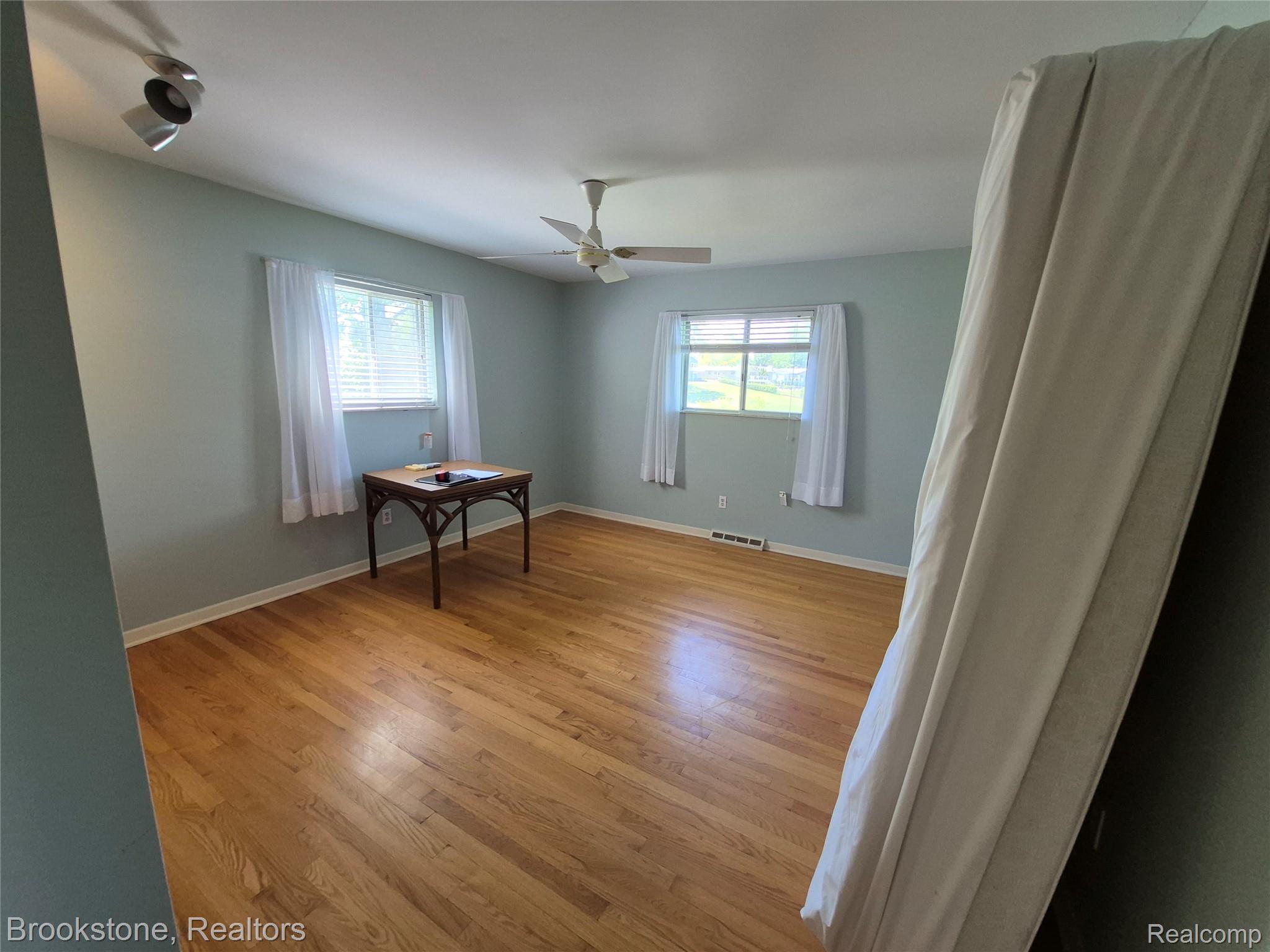 4295 Sashabaw Road Waterford, MI 48329 - Photo 21 of 37 20260601_133231.jpg