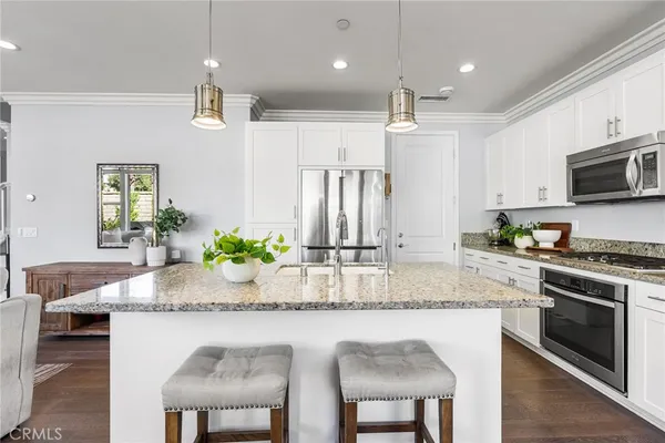 $1,399,888 | 17 Clover, Lake Forest, CA 92630