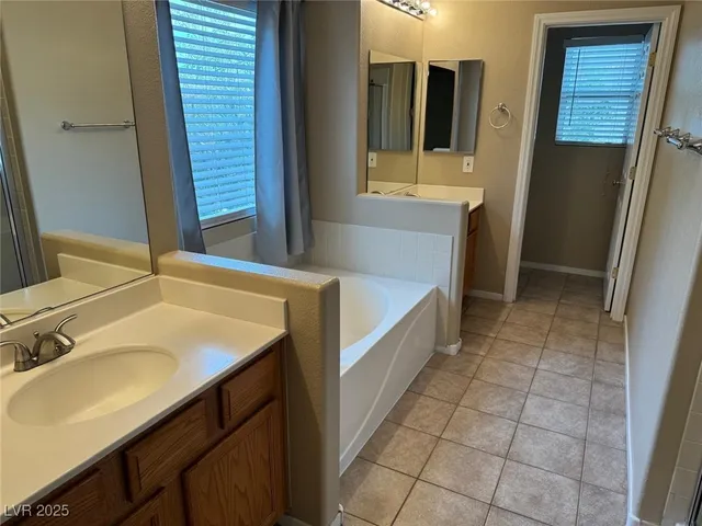 $1,995 | 9670 Simple Life Avenue, Las Vegas, NV 89148