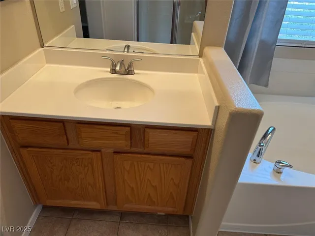 $1,995 | 9670 Simple Life Avenue, Las Vegas, NV 89148