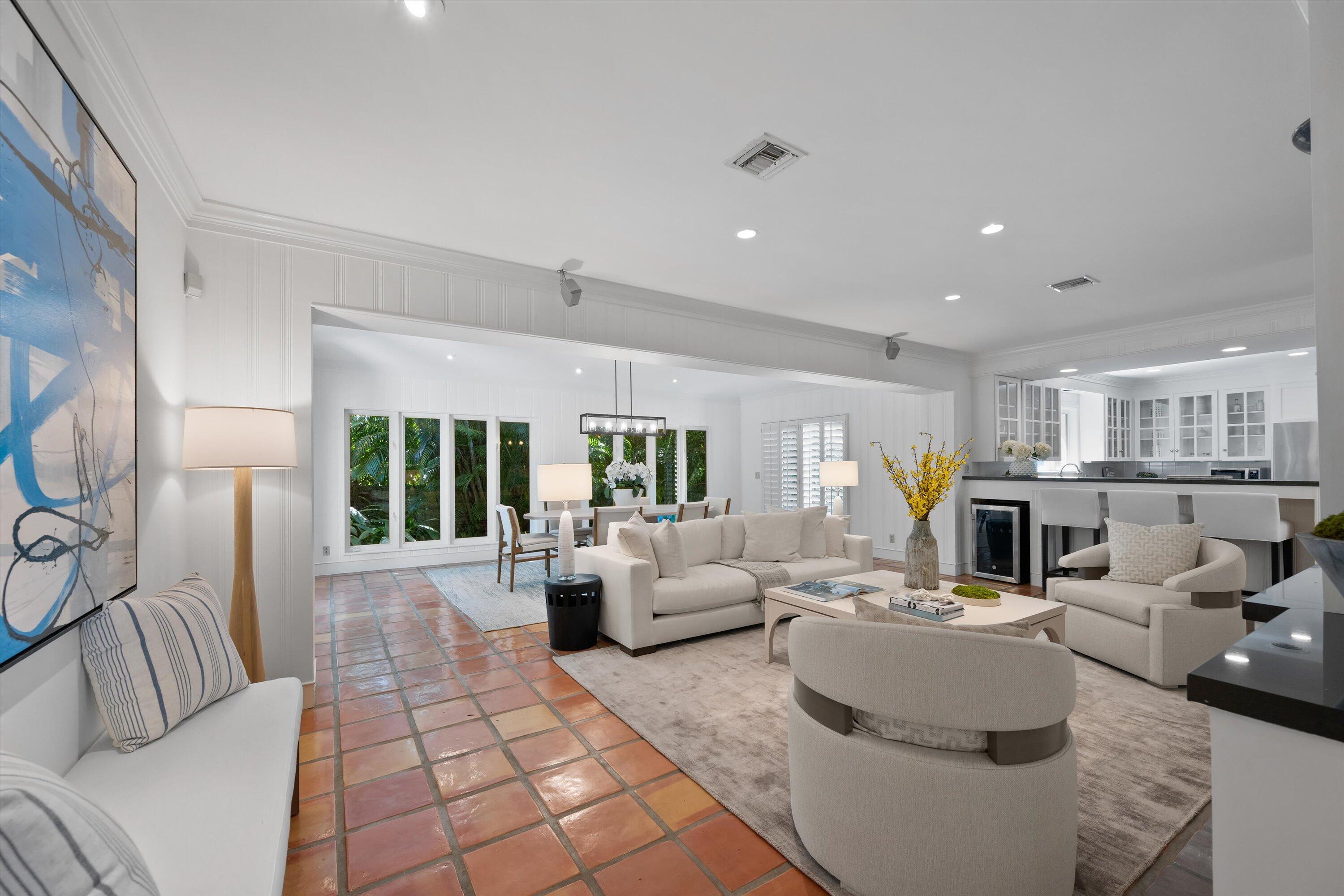 274 Monterey Road Palm Beach, FL 33480 - Photo 14 of 53 Family Room