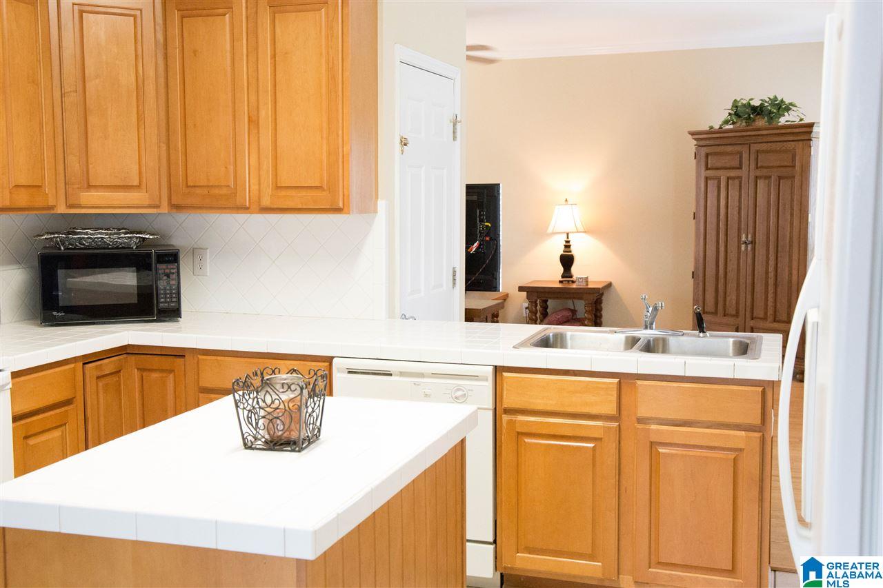 116 Twin Oaks Circle Chelsea, AL 35043 - Photo 12 of 45