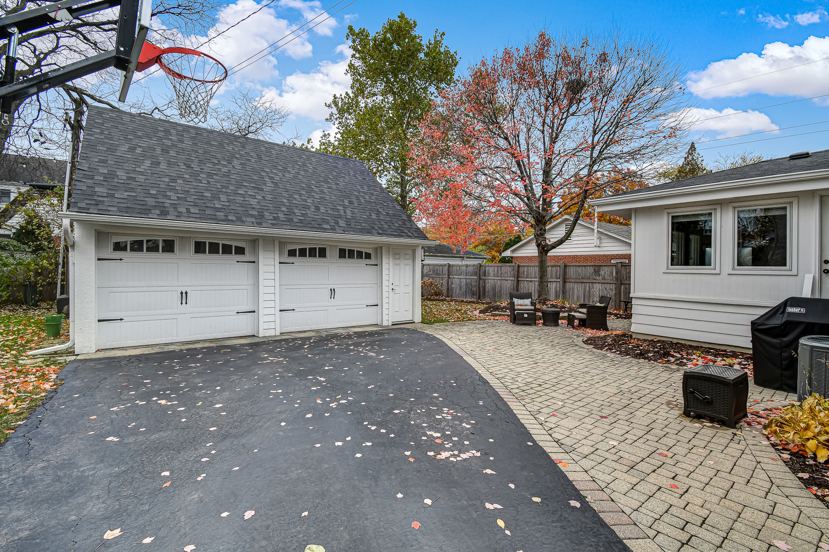 447 Ridge Avenue Clarendon Hills, IL 60514 - Photo 32 of 39 a house view with a outdoor space