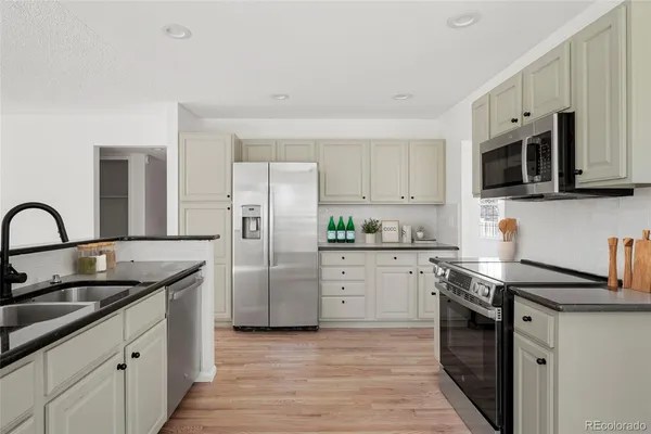 $575,000 | 5362 South Danube Court, Centennial, CO 80015