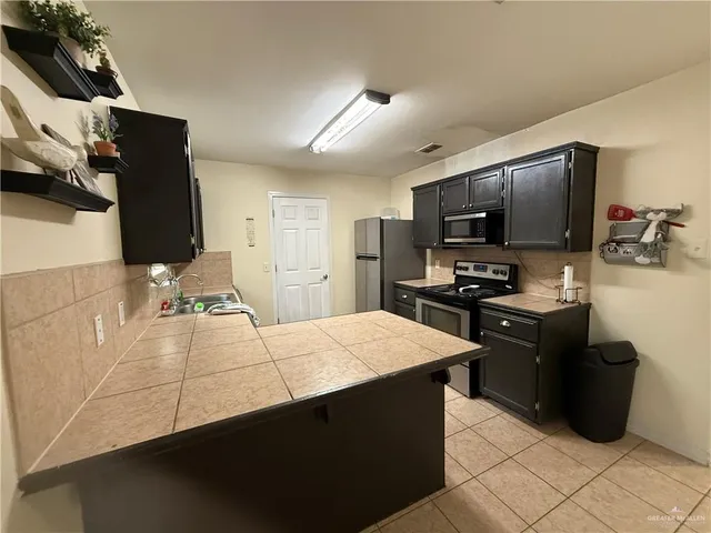 $1,400 | 7204 North 44th Lane, McAllen, TX 78504