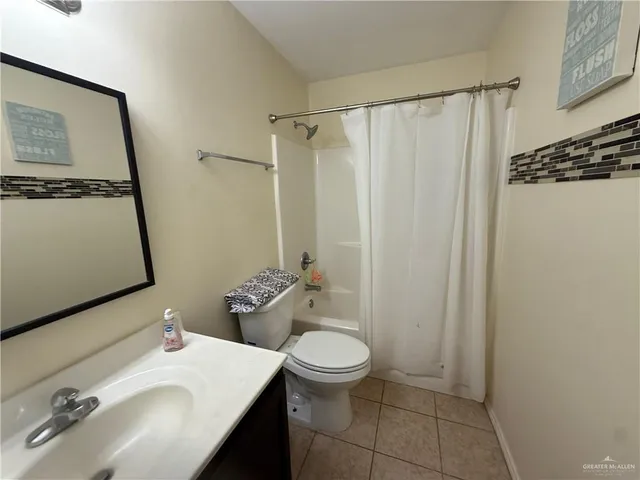 $1,400 | 7204 North 44th Lane, McAllen, TX 78504
