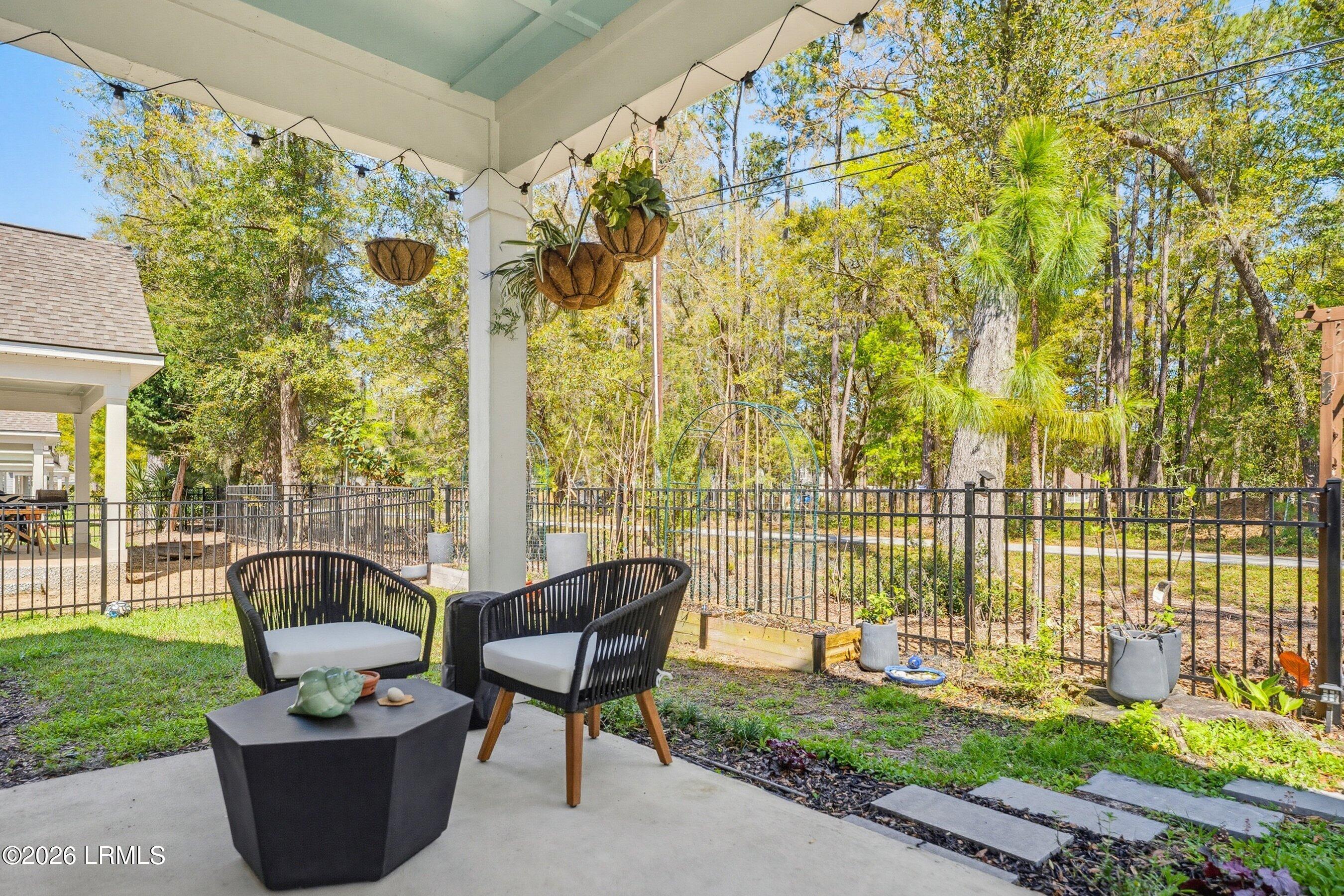 156 Baynard Road Beaufort, SC 29906 - Photo 4 of 31 DSC01108-36-1.jpg-SMALL