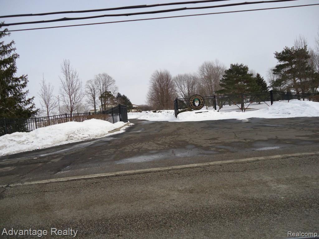 52155 Fairchild Road New Baltimore, MI 48051 - Photo 31 of 32 DSC04085.jpg