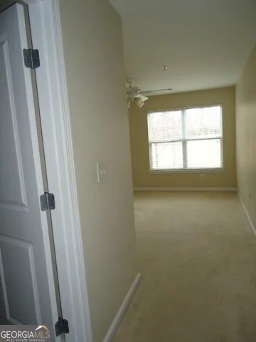 a view of empty room with window