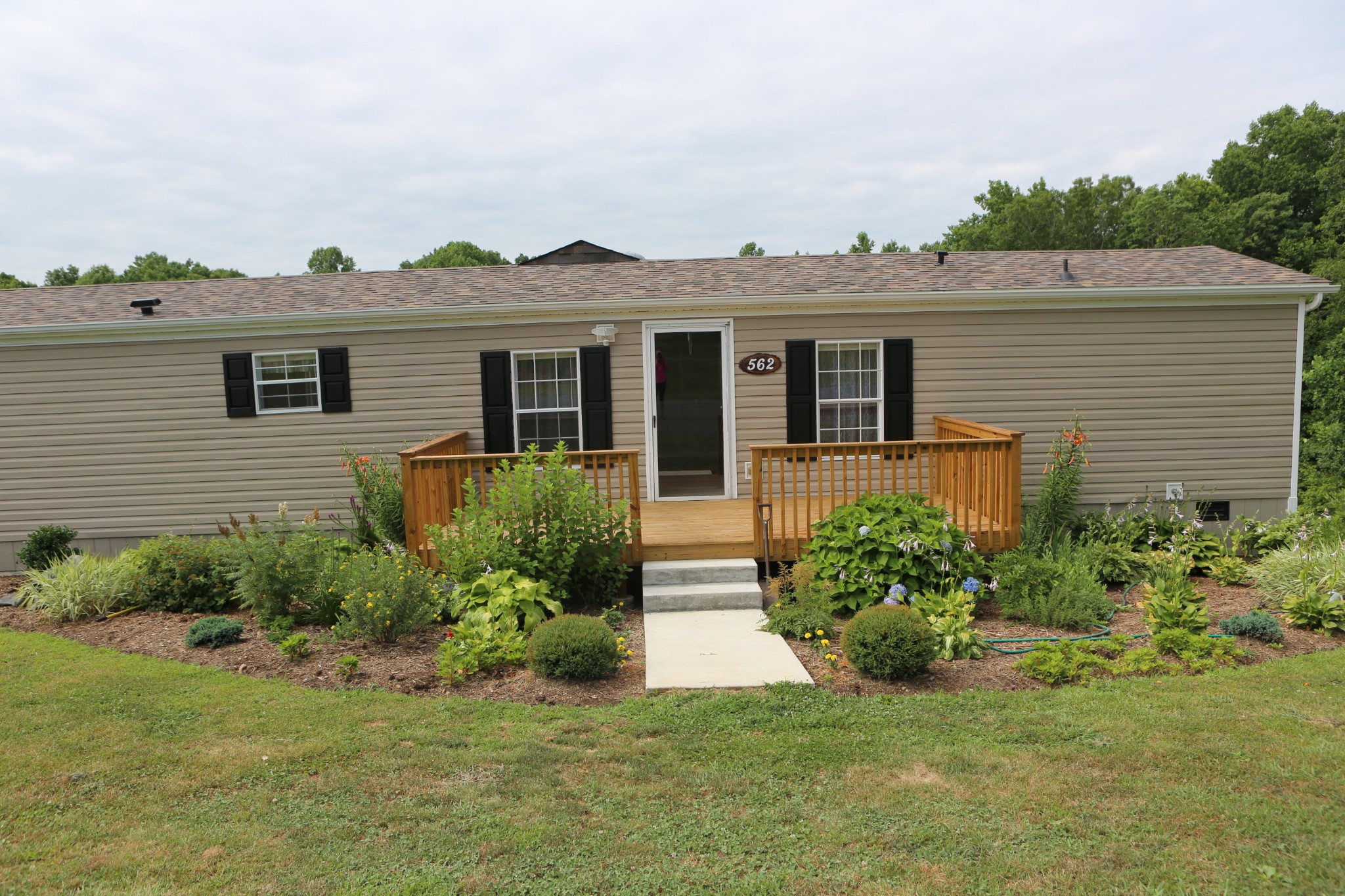 562 Collins Road Red Boiling Springs, TN 37150 - Photo 1 of 24