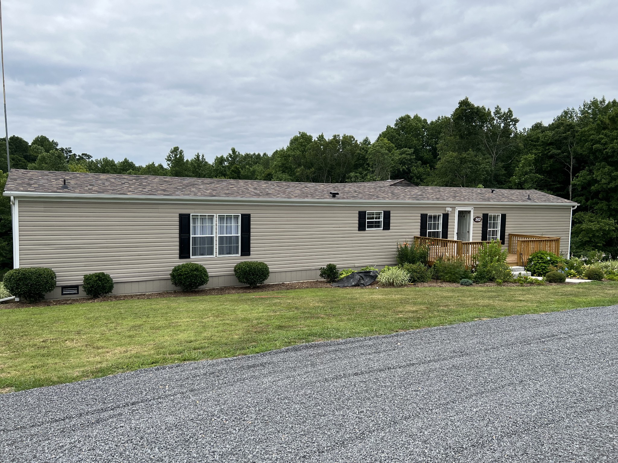 562 Collins Road Red Boiling Springs, TN 37150 - Photo 2 of 24