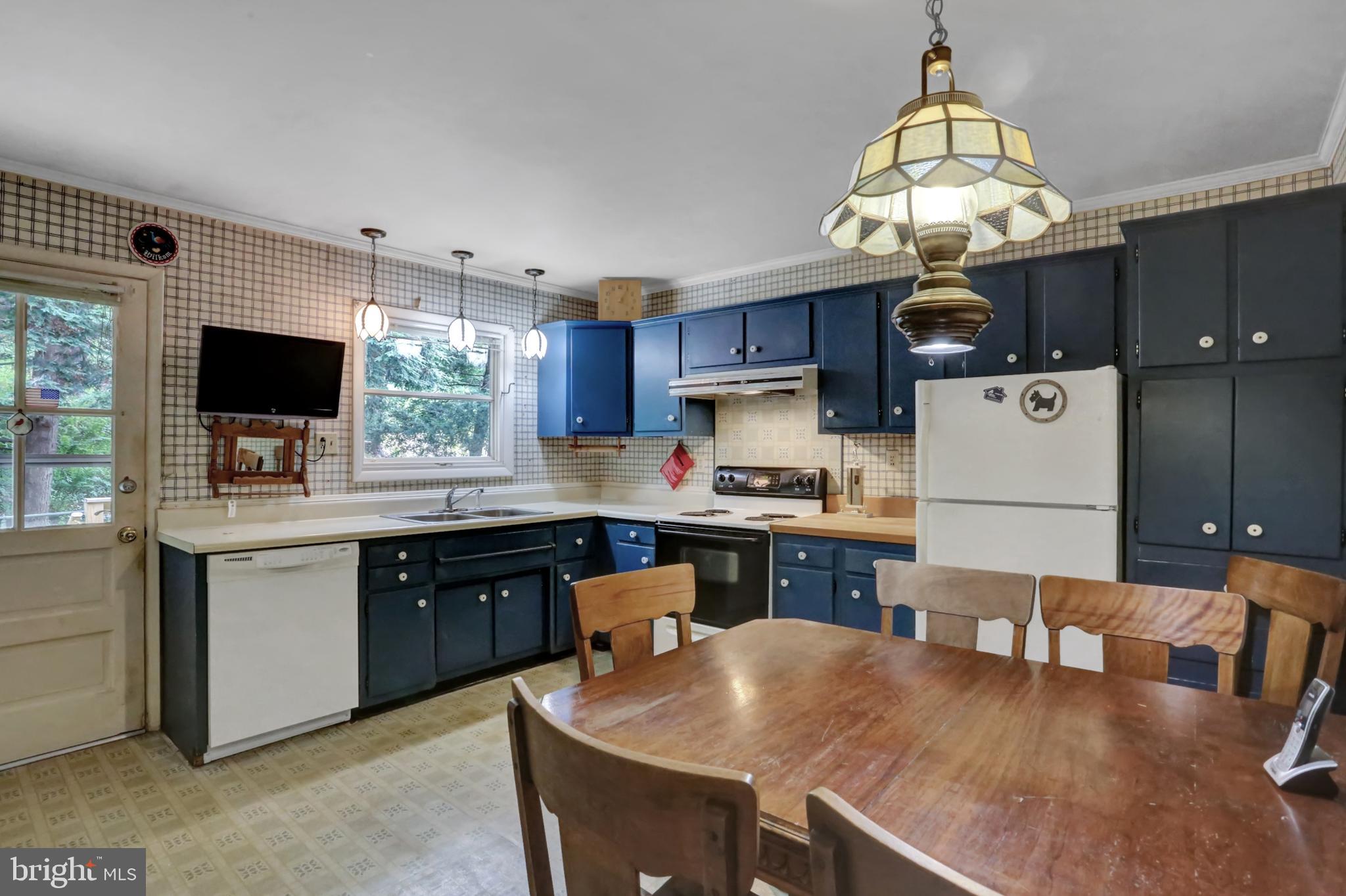 4009 Back Road Halifax, PA 17032 - Photo 14 of 49 KITCHEN
