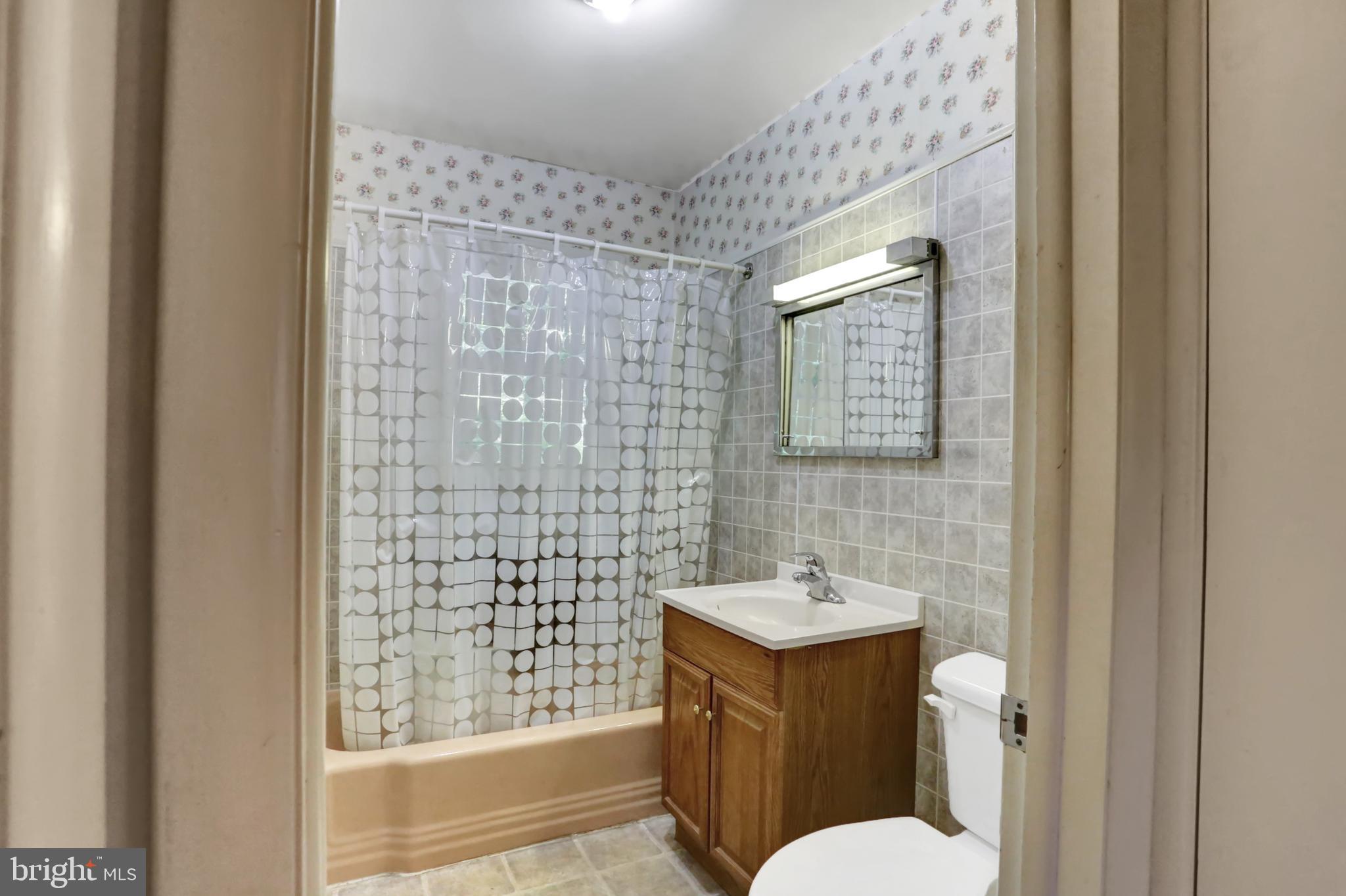4009 Back Road Halifax, PA 17032 - Photo 25 of 49 BATHROOM 1