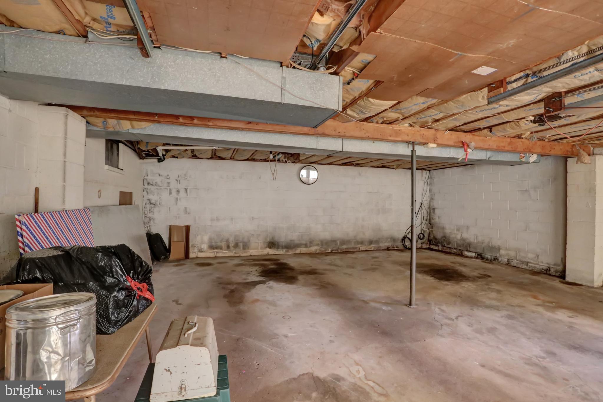 4009 Back Road Halifax, PA 17032 - Photo 39 of 49 GARAGE
