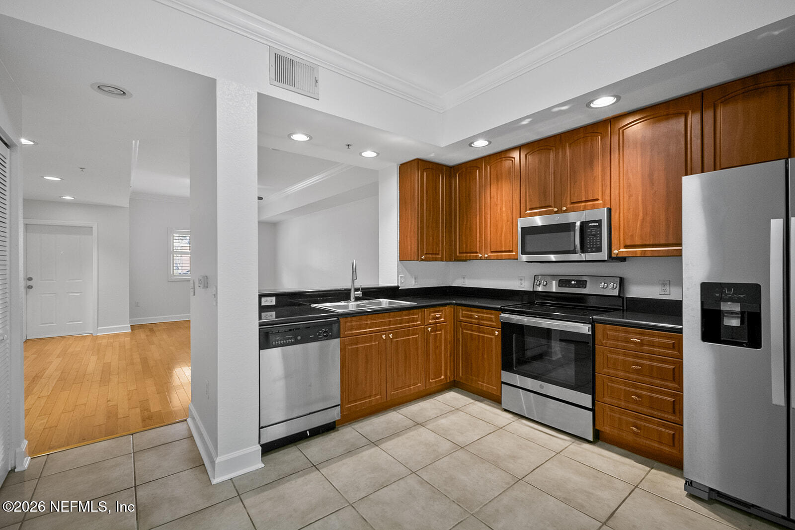 9745 Touchton Road, Unit 903 Jacksonville, FL 32246 - Photo 8 of 37 08