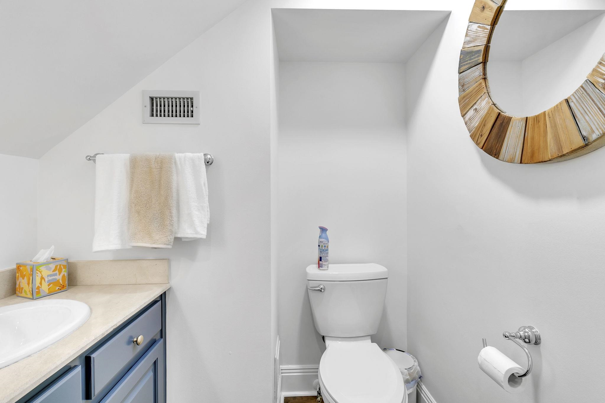 753 St Francis Street, Unit TH1004 Mobile, AL 36602 - Photo 28 of 56 Bathroom